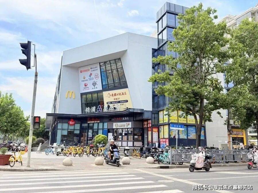 售中心-环境 - 户型价格地址楼盘详情配套电话交房时间配套电话交房时间J9数字平台2025中环名品公馆(售楼处)  - 普陀中环名品公馆销(图14)